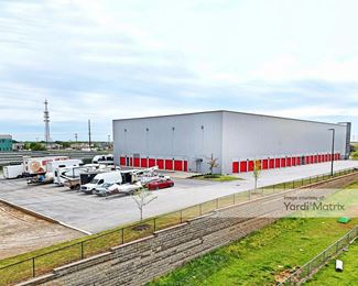 Photo 3 of Extra Space Storage - 2613 Woodruff Road, Simpsonville, SC