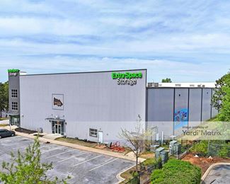 Photo 5 of Extra Space Storage - 2613 Woodruff Road, Simpsonville, SC