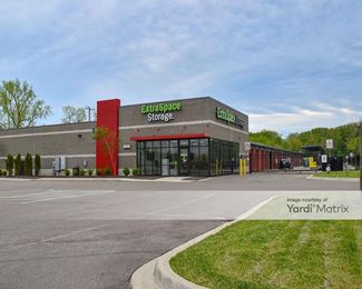 Photo 2 of Extra Space Storage - 43955 Michigan Avenue, Canton, MI