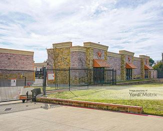 Photo 4 of CubeSmart Self Storage - 2130 West Pleasant Ridge Road, Arlington, TX