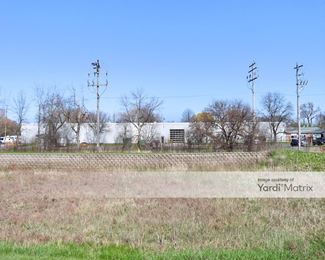 Photo 5 of Extra Space Storage - 17000 West Rogers Drive, New Berlin, WI