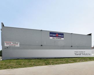 Photo 4 of StorageMart - 2715 South 28th Street, Milwaukee, WI