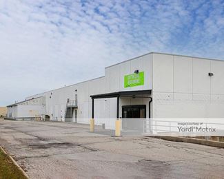 Photo 5 of Extra Space Storage - 2700 Belvidere Road, Waukegan, IL