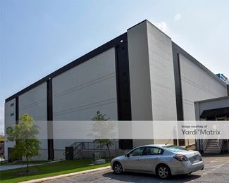 Photo 3 of Extra Space Storage - 166 16th Street, Atlanta, GA