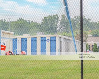 Photo 2 of Lakeside Budget Storage - 13120 Hall Road, Sterling Heights, MI