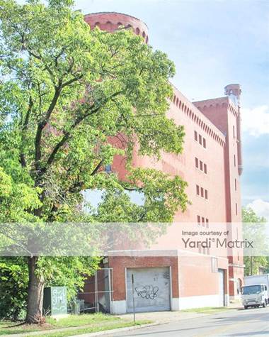 Storage Units for Rent available at 706 Oak Street, Cincinnati, OH 45206