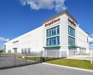 Photo 1 of Public Storage - 10437 County Line Road, Spring Hill, FL
