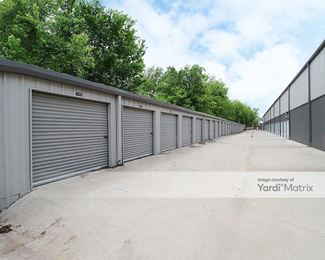 Photo 5 of Extra Space Storage - 12321 South Memorial Drive, Bixby, OK