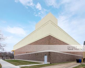 Photo 4 of Safeguard Self Storage - 1909 West 95th Street, Chicago, IL