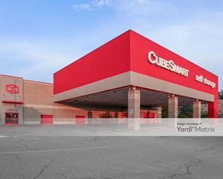 Photo 1 of CubeSmart Self Storage - 3180 North Highway 67, Florissant, MO