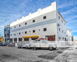 Photo 3 of StorageMart - 417 Grand Blvd, Kansas City, MO