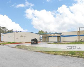 Photo 5 of Right Move Storage - 301 Medic Lane, Alvin, TX
