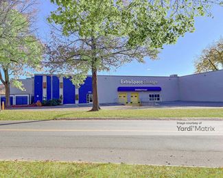 Photo 2 of Extra Space Storage - 55 Fisk Avenue, Springfield, MA