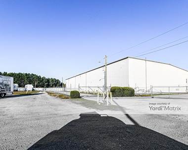 Storage Units for Rent available at 803 Eastern Blvd, Fayetteville, NC 28301