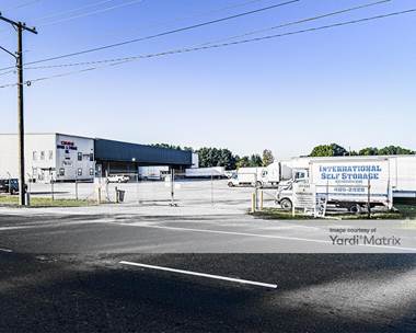 Storage Units for Rent available at 803 Eastern Blvd, Fayetteville, NC 28301