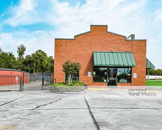 Photo 1 of American Flag Self Storage - 2474 Hope Mills Road, Fayetteville, NC