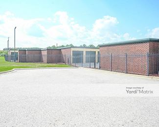 Photo 4 of AA All Amer Airborne Self Storage - 9875 Fayetteville Road, Raeford, NC