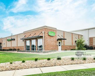 Photo 2 of Extra Space Storage - 2715 Enterprise Avenue, Fayetteville, NC