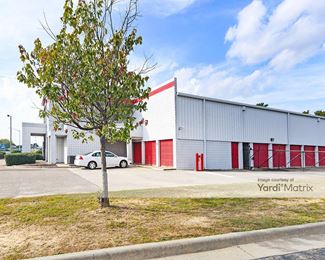 Photo 2 of SecurCare Self Storage - 3520 Bragg Blvd, Fayetteville, NC