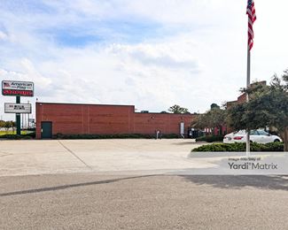 Photo 3 of American Flag Self Storage - 5221 Bragg Blvd, Fayetteville, NC