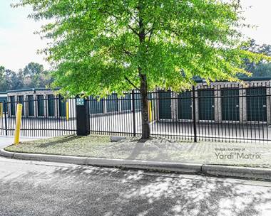 Storage Units for Rent available at 7901 Cliffdale Road, Fayetteville, NC 28314