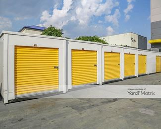 Photo 2 of Extra Space Storage - 2036 Webster Avenue, Bronx, NY