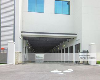 Photo 2 of My Neighborhood Storage Center - 15610 Sweet Grove Lane, Winter Garden, FL