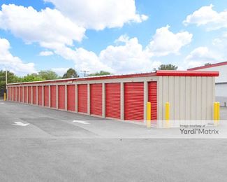 Photo 2 of CubeSmart Self Storage - 292 Boston Post Road, Winhdam, CT