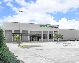 Photo 3 of Extra Space Storage - 6240 Old Canton Road, Jackson, MS