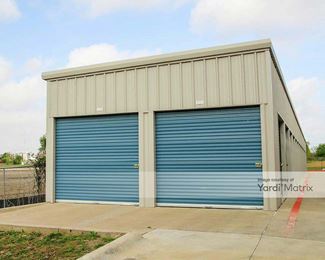 Photo 5 of Extra Space Storage - 2333 South New Road, Waco, TX