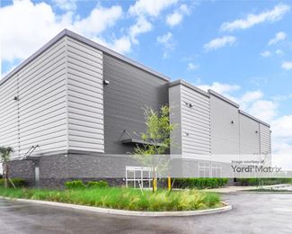 Photo 2 of Extra Space Storage - 4132 Chiquita Blvd South, Cape Coral, FL