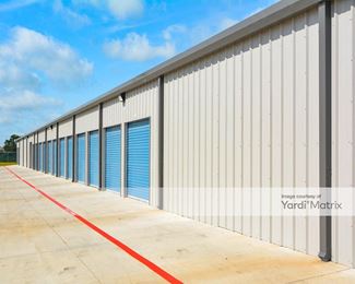 Photo 4 of Store House Self Storage - 917 West IH - 20, Weatherford, TX