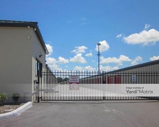 Photo 5 of Florida Discount Self Storage - 6401 Pinecastle Blvd, Orlando, FL