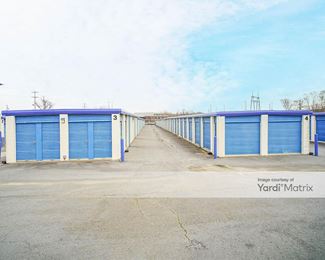 Photo 2 of McCain East Self Storage - 312 Smokey Lane, North Little Rock, AR