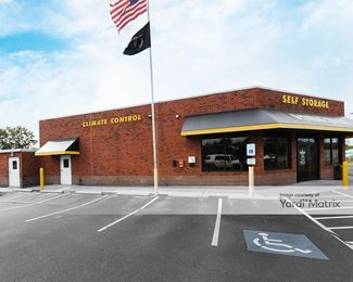 Photo 1 of Storage King USA - 3216 Mid Pine Road, Fayetteville, NC