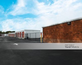 Photo 2 of Storage King USA - 3216 Mid Pine Road, Fayetteville, NC