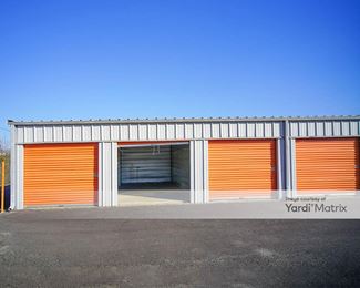 Photo 5 of Budget Mini Storage - 1122 Gum Street, Conway, AR