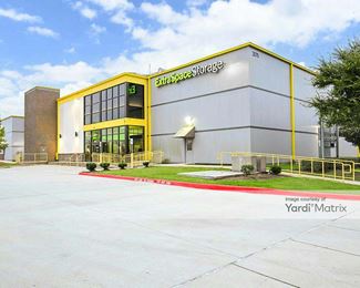 Photo 2 of Extra Space Storage - 2075 Kingsley Drive, Pearland, TX