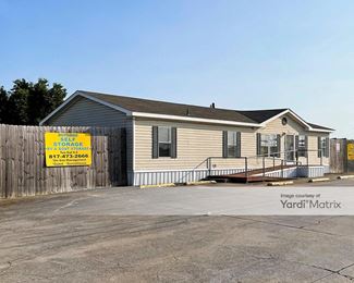Photo 1 of Bufords Self Storage - 902 Mansfield Webb Road, Arlington, TX