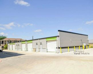 Photo 2 of StorageMart - 8114 City Base Landing, San Antonio, TX