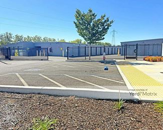 Photo 3 of Extra Space Storage - 5701 Mack Road, Sacramento, CA