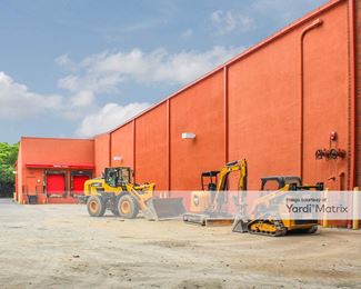 Photo 3 of CubeSmart Self Storage - 400 Pio Nono Avenue, Macon, GA