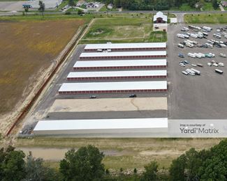 Photo 4 of National Storage - 11191 Torrey Road, Fenton, MI