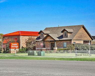 Storage Units for Rent available at 404 North Cemetery Road, Yukon, OK 73099