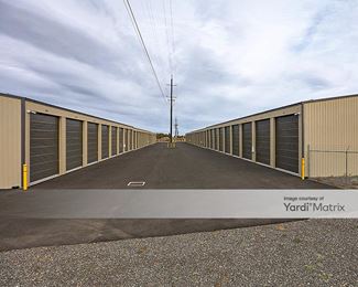 Photo 3 of JCT 97 Storage - 64992 Deschutes Pleasant Ridge Road, Bend, OR