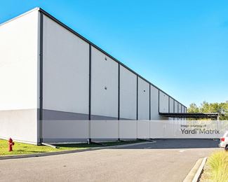 Photo 2 of Prime Storage - 5281 South Ferdon Blvd, Crestview, FL