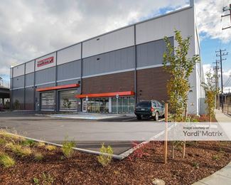 Photo 2 of Public Storage - 2100 North Albina Avenue, Portland, OR