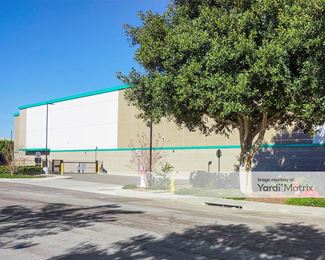 Photo 4 of Extra Space Storage - 17 Shield, Irvine, CA