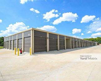 Photo 3 of Extra Space Storage - 1702 Fannin Road, Melissa, TX