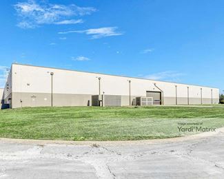 Photo 5 of UpLift Self Storage - 12420 US Hwy 71, Grandview, MO